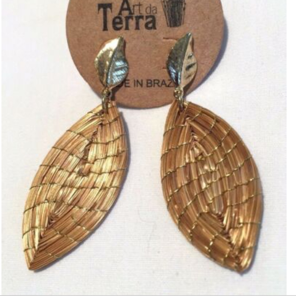 Art da Terra "Golden Grass" Dangle Leaf Earrings